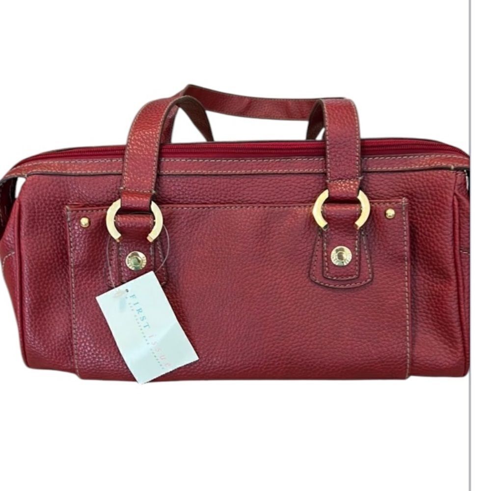 NWT First Issue red pebbled faux leather bag 1 inside & outside pocket zip close
